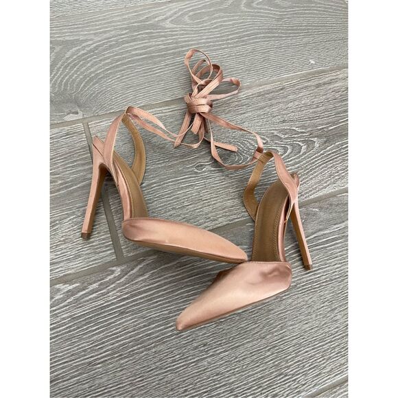 ASOS Satin Pointy Toe Heels Size 6W - Picture 1 of 6